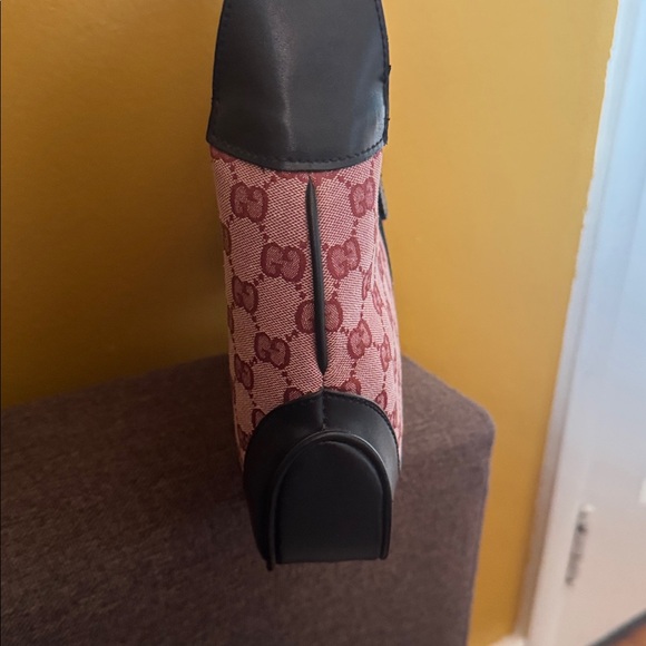 Vintage Gucci Pink and Black Shoulder Bag - Picture 4 of 12